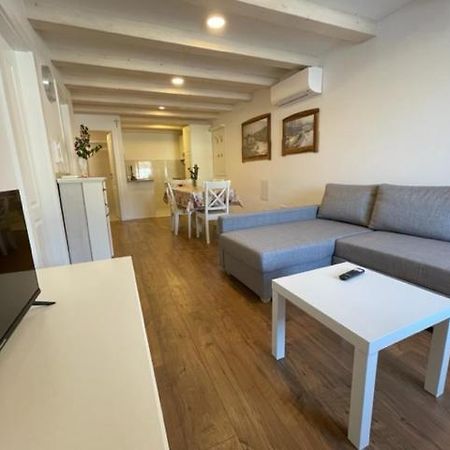 Apartment Concetta Cres Dış mekan fotoğraf